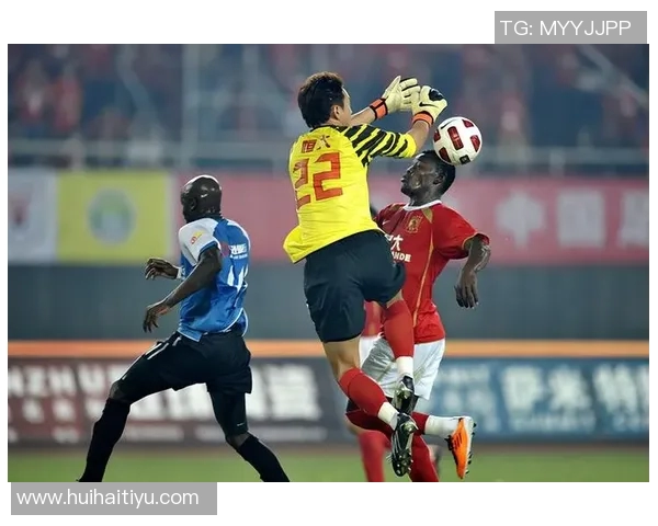 大连与广州恒大激战成平局赛后分析与精彩瞬间回顾 大连与广州恒大激战成平局赛后分析与精彩瞬间回顾